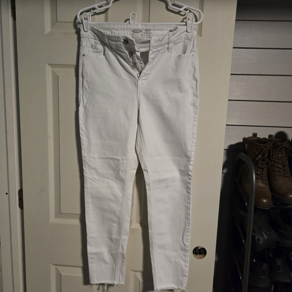 ❤️Old Navy white jeans